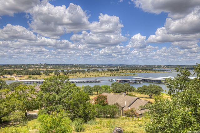 1525 W LAKESIDE DR, Canyon Lake, TX 78133