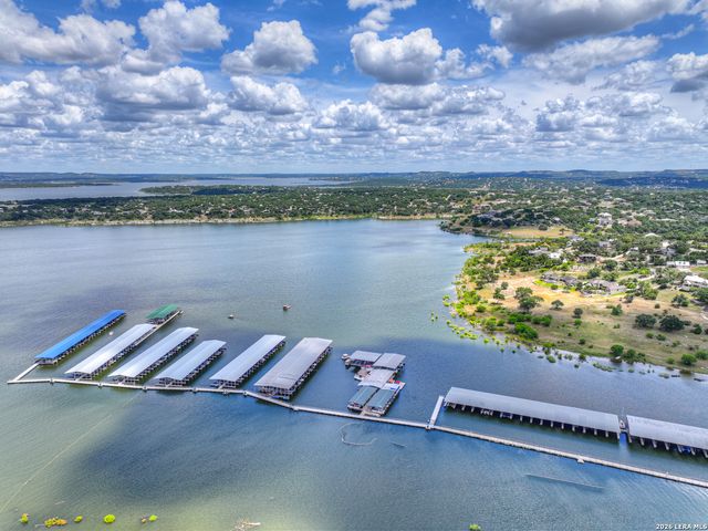 1525 W LAKESIDE DR, Canyon Lake, TX 78133