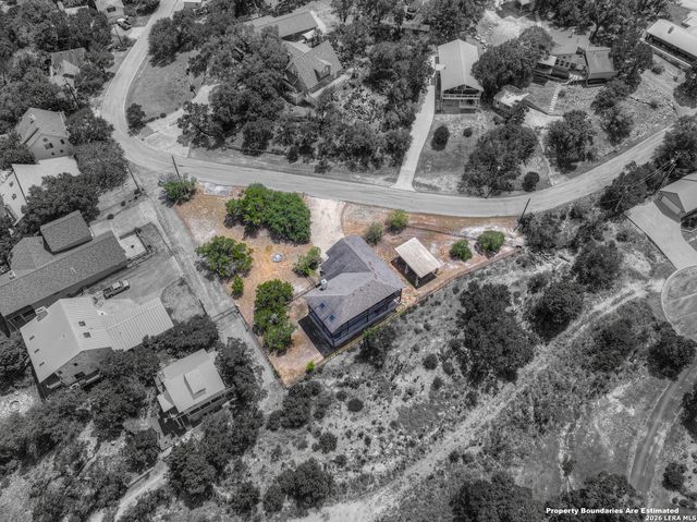 1525 W LAKESIDE DR, Canyon Lake, TX 78133