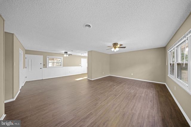 19 BELHURST LN, Willingboro, NJ 08046