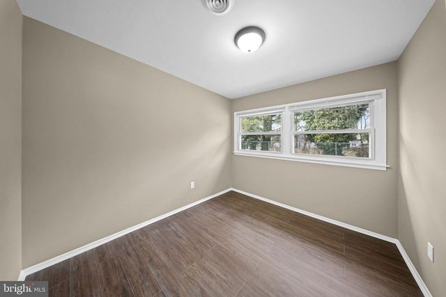 19 BELHURST LN, Willingboro, NJ 08046