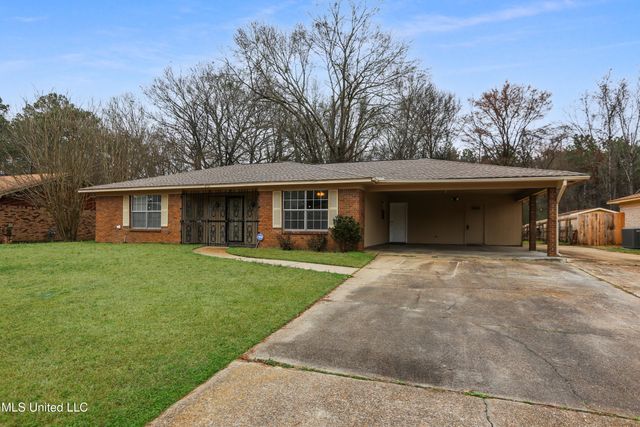 343 Swan Ridge Road, Jackson, MS 39212