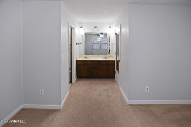 343 Swan Ridge Road, Jackson, MS 39212