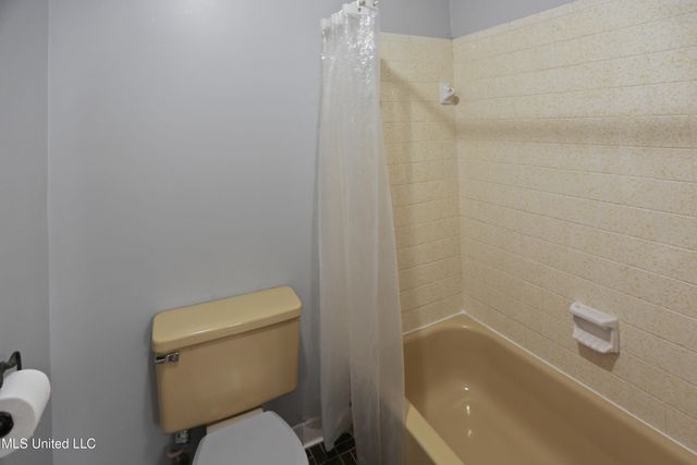 343 Swan Ridge Road, Jackson, MS 39212