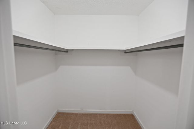 343 Swan Ridge Road, Jackson, MS 39212