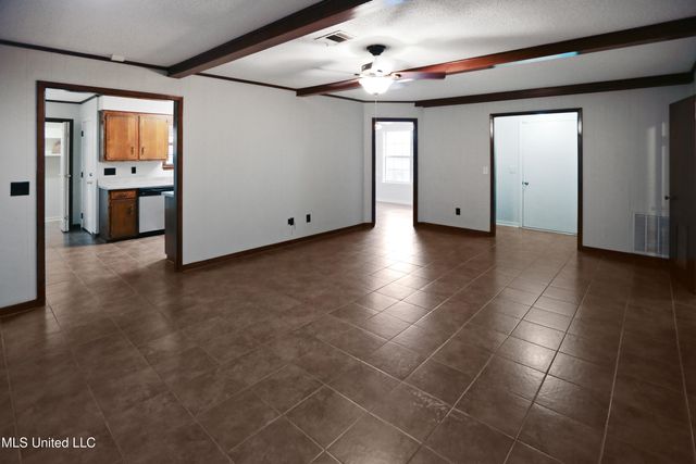 343 Swan Ridge Road, Jackson, MS 39212