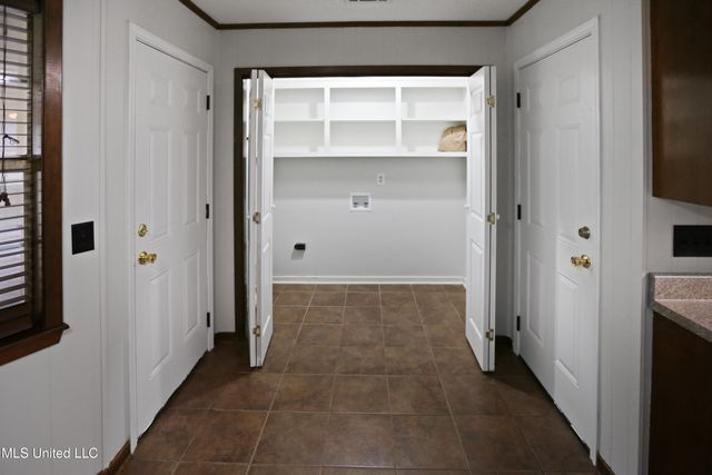 343 Swan Ridge Road, Jackson, MS 39212