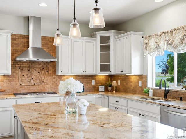 5035 Peregrine Road, Dacono, CO 80514