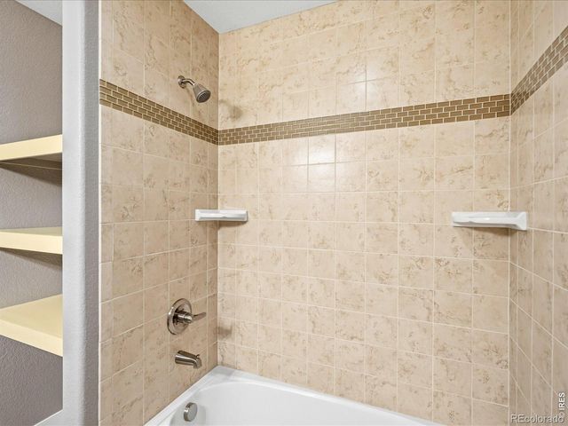 5035 Peregrine Road, Dacono, CO 80514