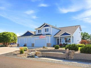 5035 Peregrine Road, Dacono, CO 80514