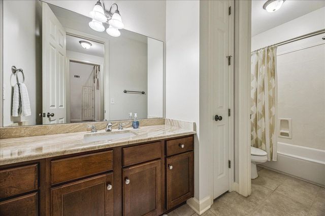 1842 LILES LN, Collierville, TN 38017