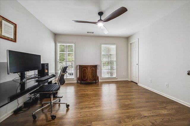 1842 LILES LN, Collierville, TN 38017