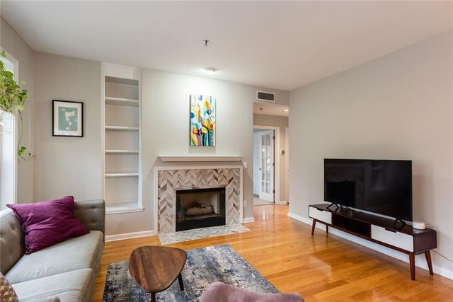 220 Renaissance NE Parkway 2215, Atlanta, GA 30308