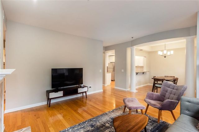 220 Renaissance NE Parkway 2215, Atlanta, GA 30308