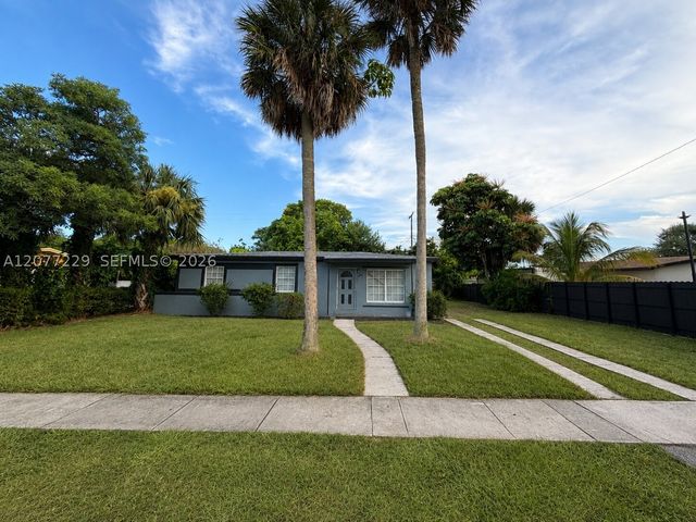 3380 NW 8th St, Lauderhill, FL 33311