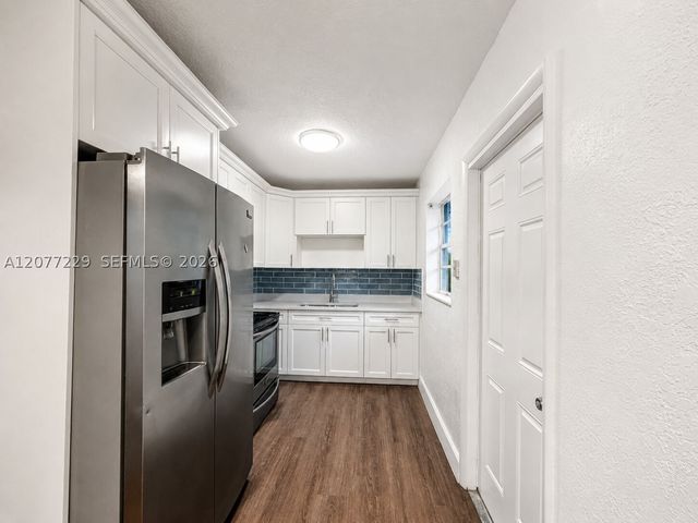 3380 NW 8th St, Lauderhill, FL 33311