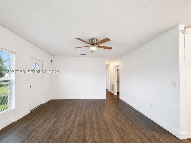 3380 NW 8th St, Lauderhill, FL 33311