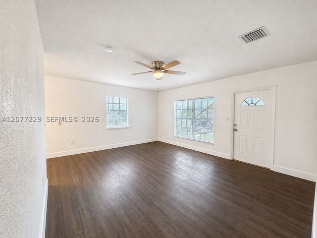 3380 NW 8th St, Lauderhill, FL 33311