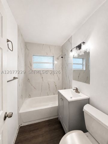 3380 NW 8th St, Lauderhill, FL 33311