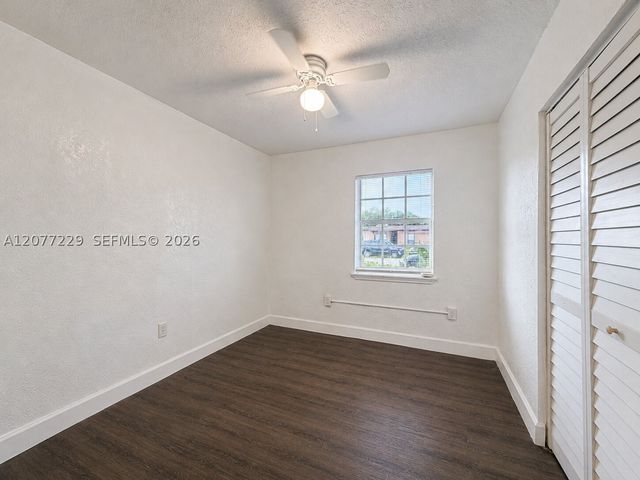 3380 NW 8th St, Lauderhill, FL 33311