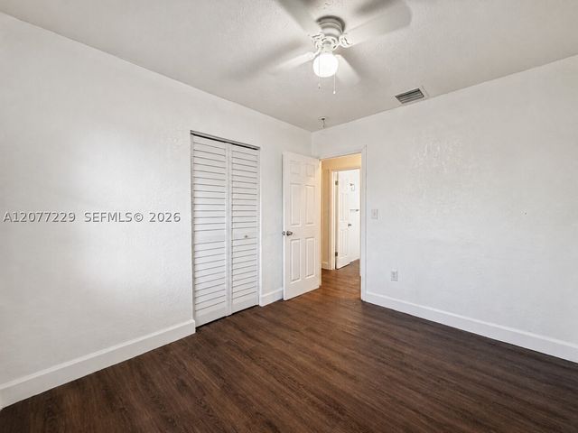 3380 NW 8th St, Lauderhill, FL 33311