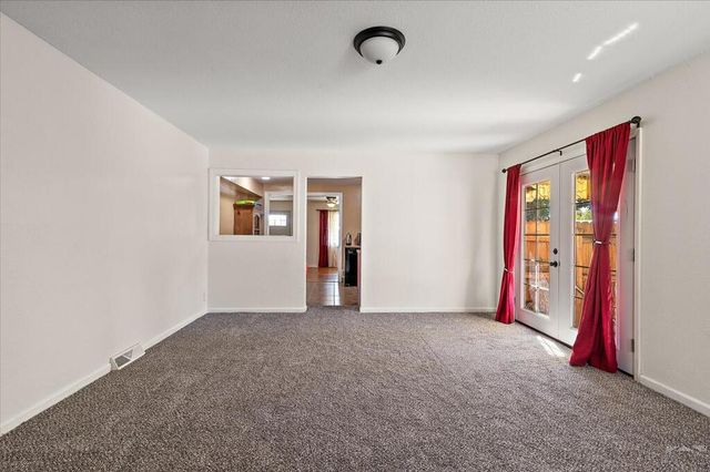 737 Airlane Ave, Pueblo, CO 81005