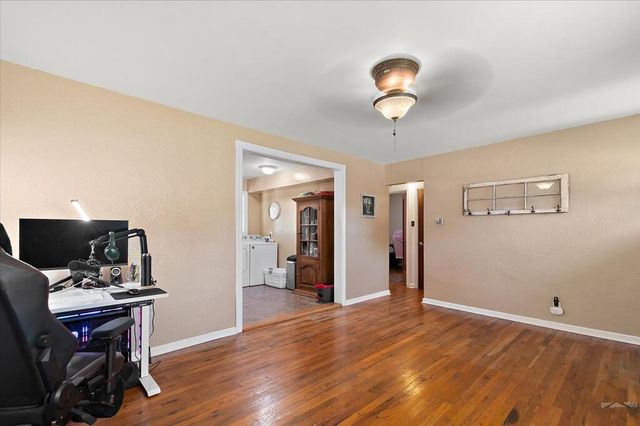 737 Airlane Ave, Pueblo, CO 81005