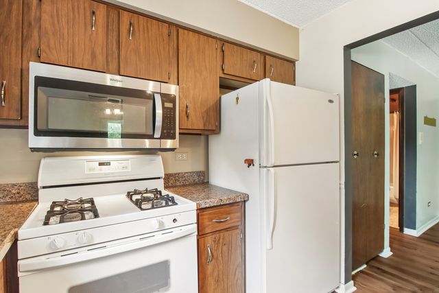 9555 Southwest Highway 1S, Oak Lawn, IL 60453