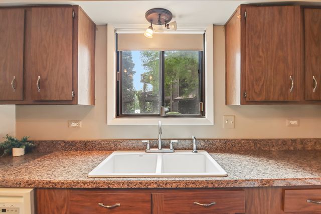 9555 Southwest Highway 1S, Oak Lawn, IL 60453