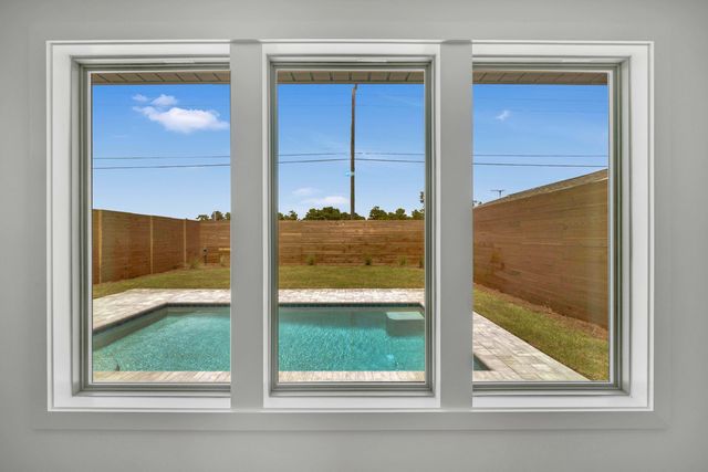 20914 S S lakeview Drive, Panama City Beach, FL 32413