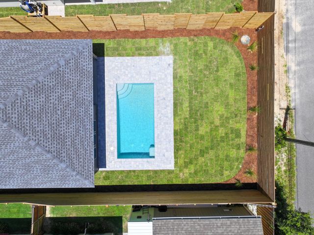 20914 S S lakeview Drive, Panama City Beach, FL 32413