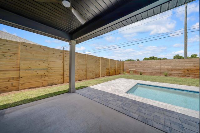 20914 S S lakeview Drive, Panama City Beach, FL 32413