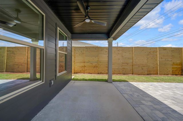 20914 S S lakeview Drive, Panama City Beach, FL 32413