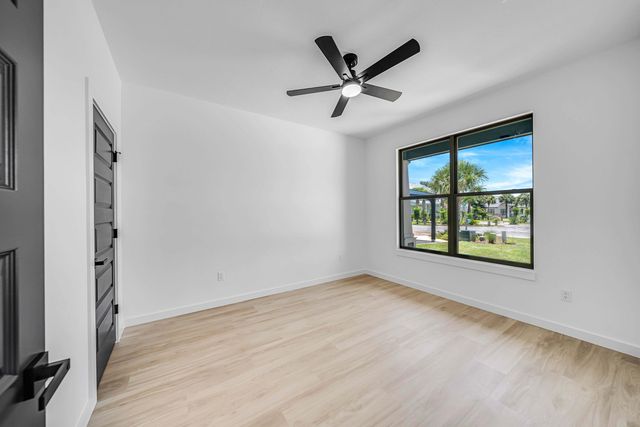 20914 S S lakeview Drive, Panama City Beach, FL 32413