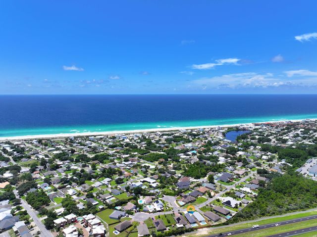 20914 S S lakeview Drive, Panama City Beach, FL 32413