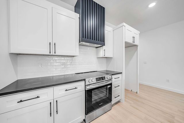 20914 S S lakeview Drive, Panama City Beach, FL 32413