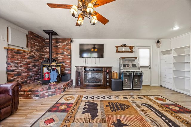 20696 Tonawanda Road, Apple Valley, CA 92307