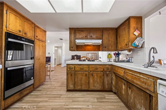 20696 Tonawanda Road, Apple Valley, CA 92307