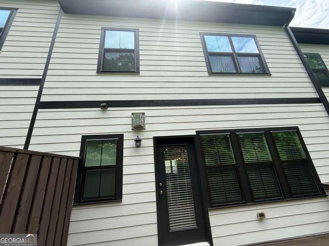 4628 Eddibunn Drive SE, Smyrna, GA 30080