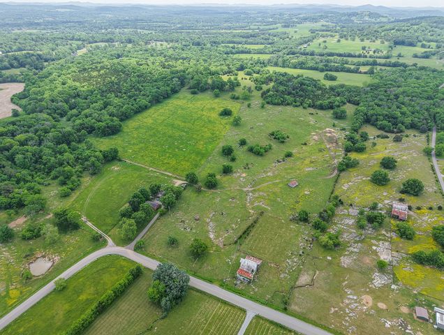 1480 Rogers Ln, Lebanon, TN 37087