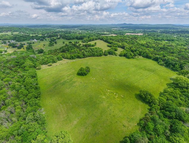 1480 Rogers Ln, Lebanon, TN 37087