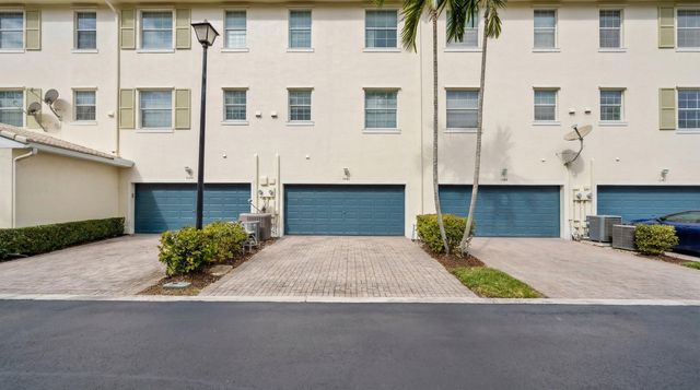 1553 Meads Bay Lane, Jupiter, FL 33458
