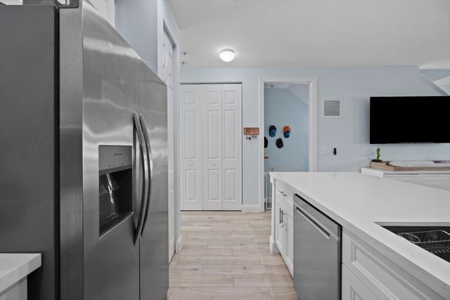 1553 Meads Bay Lane, Jupiter, FL 33458