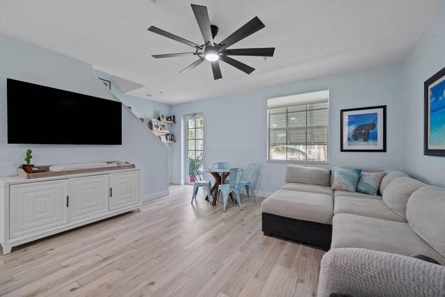 1553 Meads Bay Lane, Jupiter, FL 33458