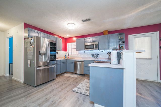 1680 Strong Rd, Diana, TX 75640