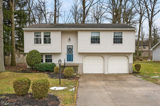10265 Beaver Trail, Aurora, OH 44202