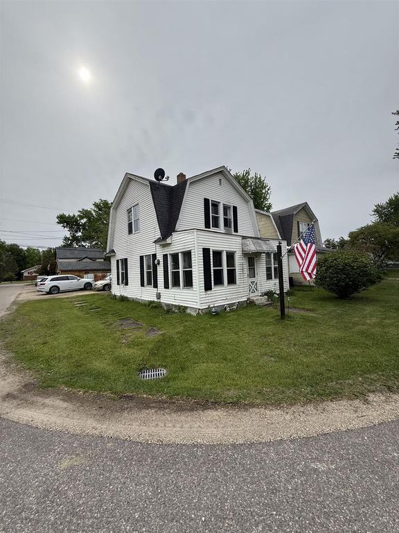 243 MAPLE STREET, Redgranite, WI 54970