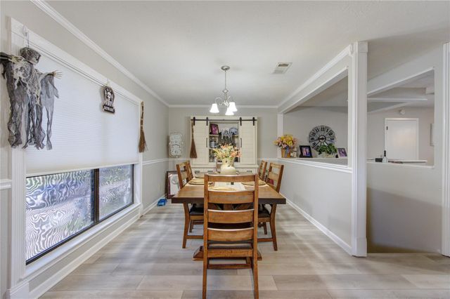 13 S Skimmer Street, La Marque, TX 77568