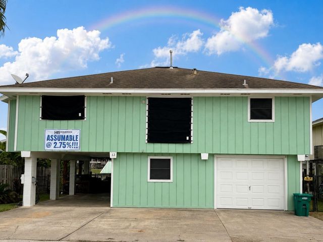 13 S Skimmer Street, La Marque, TX 77568