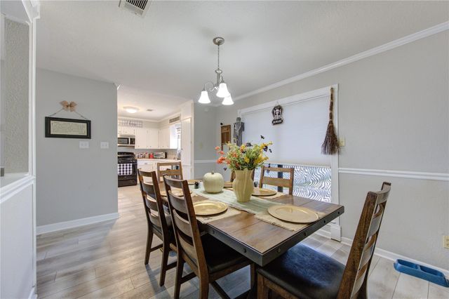 13 S Skimmer Street, La Marque, TX 77568